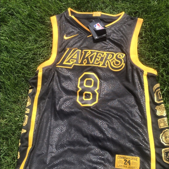 kobe commemorative jersey